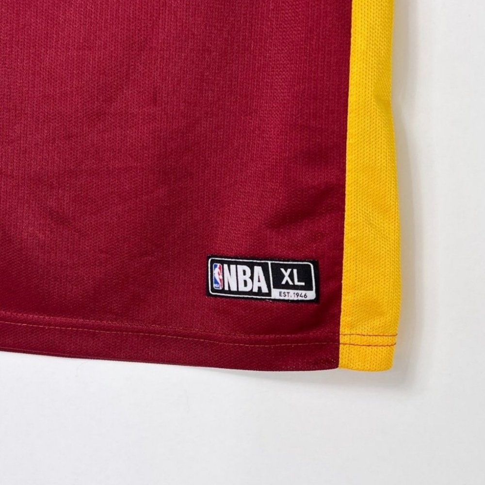 Boys Size XL 16-18 Cleveland Cavaliers Lebron James 23 NBA Jersey Red Gold - Picture 7 of 10